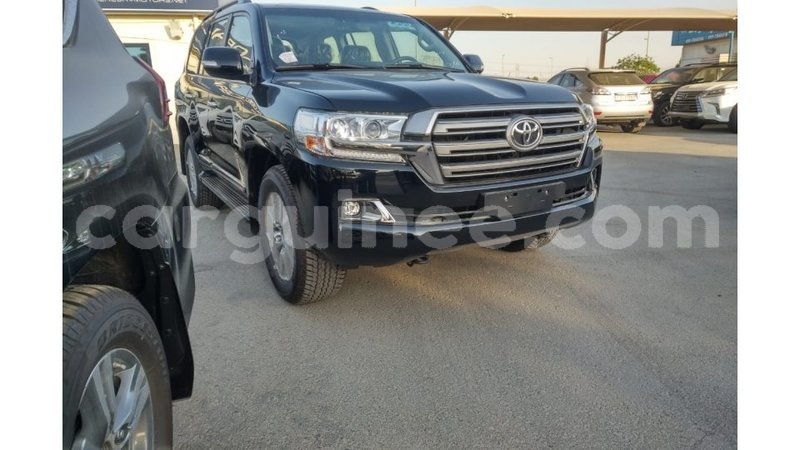 Big with watermark toyota land cruiser conakry import dubai 3841