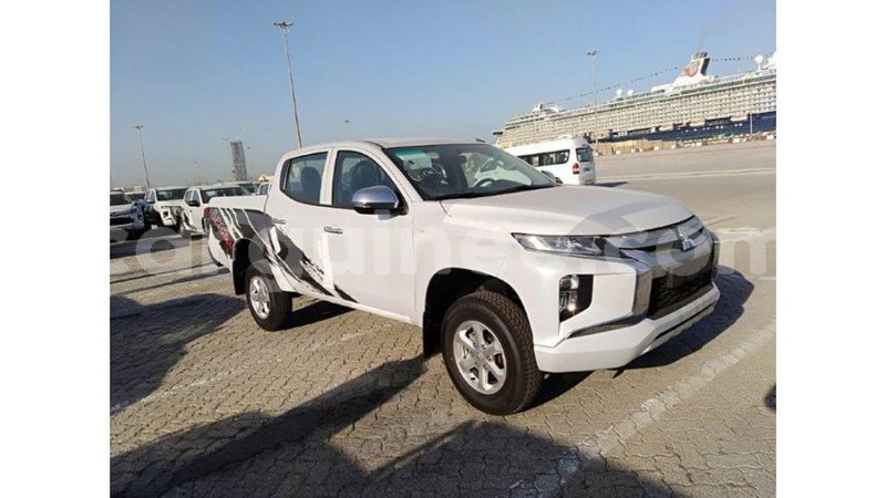 Big with watermark mitsubishi l200 conakry import dubai 3842