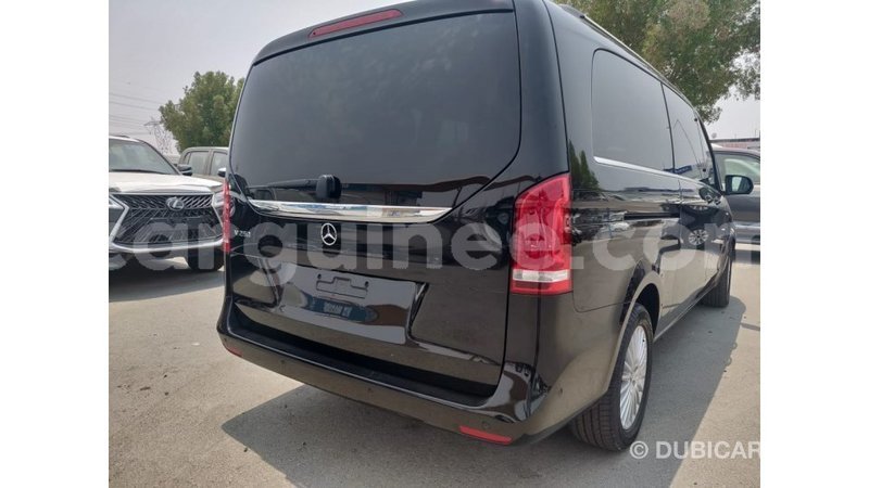 Big with watermark mercedes benz 250 conakry import dubai 3852