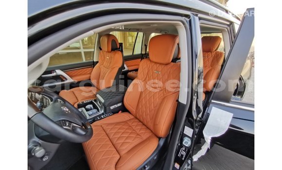 Buy Import Toyota Land Cruiser Black Car in Import - Dubai in Conakry Buy Import Toyota Land Cruiser Black Car in Import - Dubai in Conakry