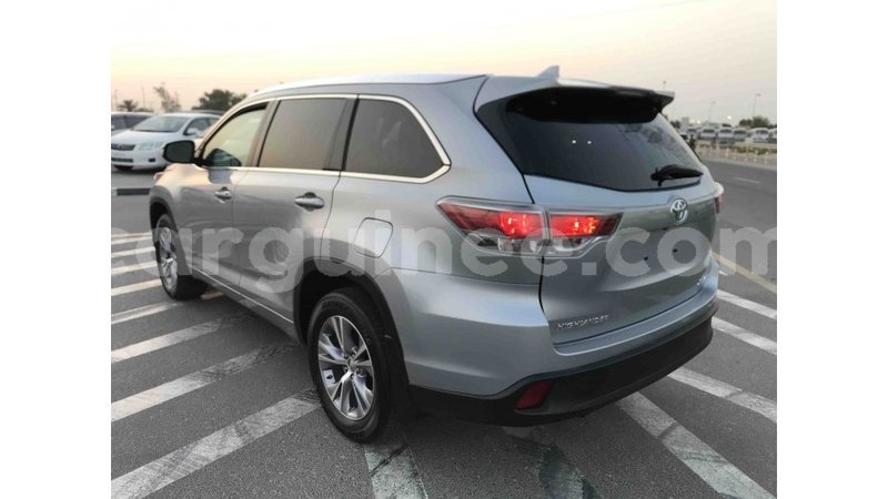 Big with watermark toyota highlander conakry import dubai 3856