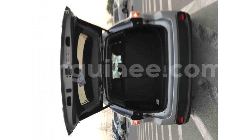 Big with watermark toyota highlander conakry import dubai 3856