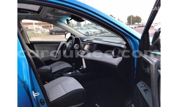 Acheter Import Voiture Toyota 4Runner Bleu à Import - Dubai, Conakry Acheter Import Voiture Toyota 4Runner Bleu à Import - Dubai, Conakry