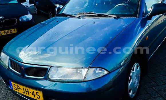 Acheter Occasion Voiture Mitsubishi Carisma Bleu à Kaloum au Conakry Acheter Occasion Voiture Mitsubishi Carisma Bleu à Kaloum au Conakry