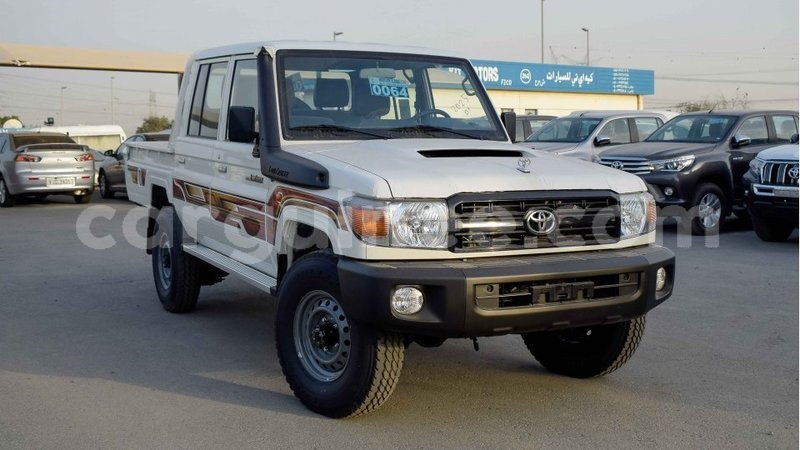 Big with watermark toyota land cruiser conakry import dubai 3870