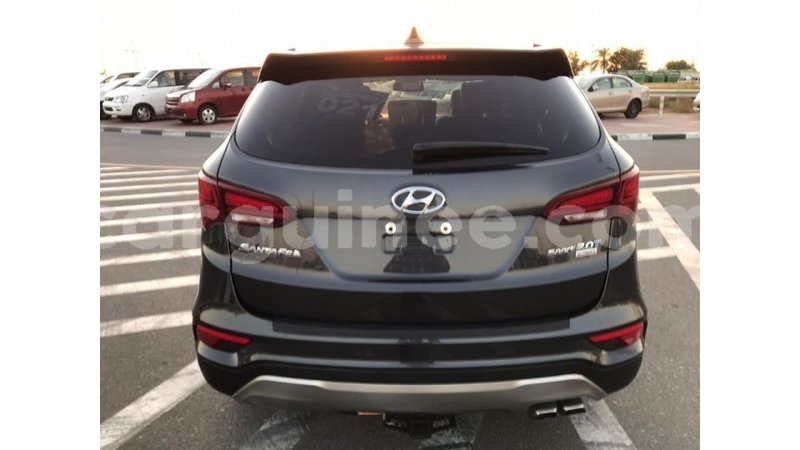 Big with watermark hyundai santa fe conakry import dubai 3872