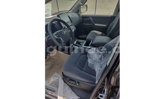 Buy Import Toyota Land Cruiser Other Car in Import - Dubai in Conakry Buy Import Toyota Land Cruiser Other Car in Import - Dubai in Conakry