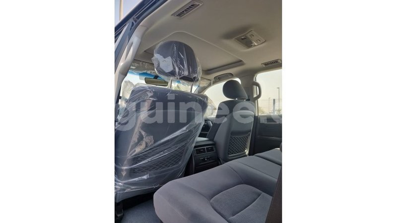 Big with watermark toyota land cruiser conakry import dubai 3875