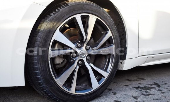 Buy Import Nissan Maxima White Car in Import - Dubai in Conakry Buy Import Nissan Maxima White Car in Import - Dubai in Conakry