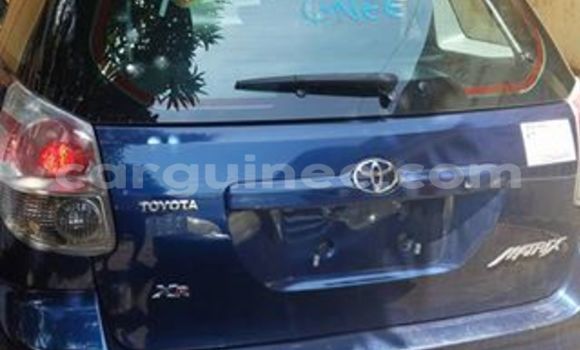 Acheter Occasion Voiture Toyota Matrix Bleu à Kaloum, Conakry Acheter Occasion Voiture Toyota Matrix Bleu à Kaloum, Conakry