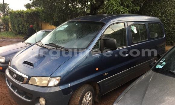 Acheter Occasion Voiture Hyundai H1 Bleu à Kaloum, Conakry Acheter Occasion Voiture Hyundai H1 Bleu à Kaloum, Conakry