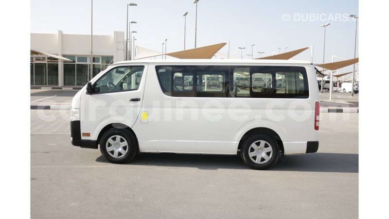 Big with watermark toyota hiace conakry import dubai 3890