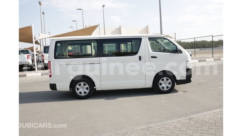 Big with watermark toyota hiace conakry import dubai 3890