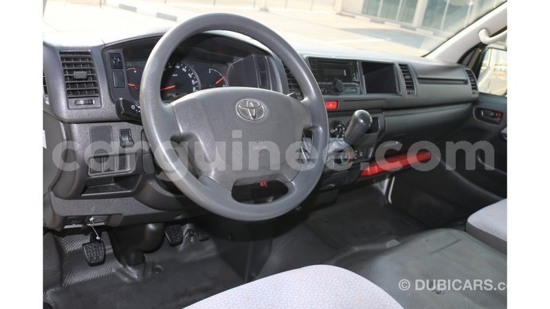 Big with watermark toyota hiace conakry import dubai 3892