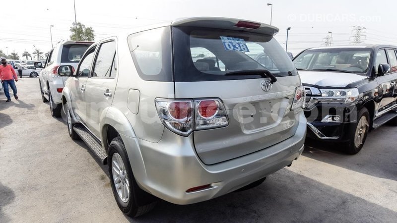 Big with watermark toyota fortuner conakry import dubai 3903