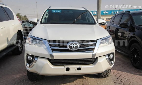 Buy Import Toyota Fortuner White Car in Import - Dubai in Conakry Buy Import Toyota Fortuner White Car in Import - Dubai in Conakry