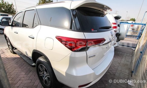 Buy Import Toyota Fortuner White Car in Import - Dubai in Conakry Buy Import Toyota Fortuner White Car in Import - Dubai in Conakry