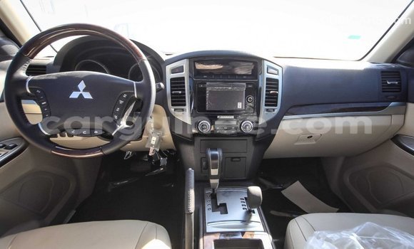 Buy Import Mitsubishi Pajero White Car in Import - Dubai in Conakry Buy Import Mitsubishi Pajero White Car in Import - Dubai in Conakry
