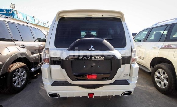 Buy Import Mitsubishi Pajero White Car in Import - Dubai in Conakry Buy Import Mitsubishi Pajero White Car in Import - Dubai in Conakry