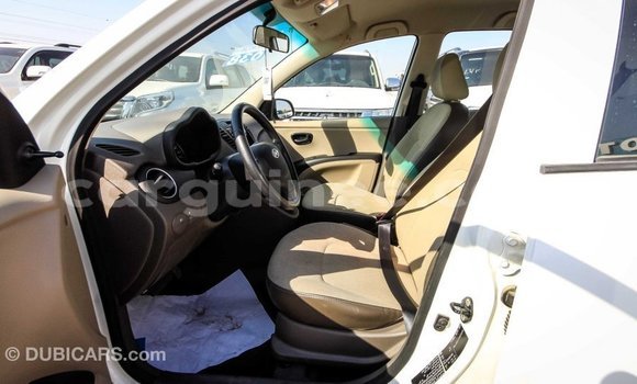 Buy Import Hyundai i10 White Car in Import - Dubai in Conakry Buy Import Hyundai i10 White Car in Import - Dubai in Conakry