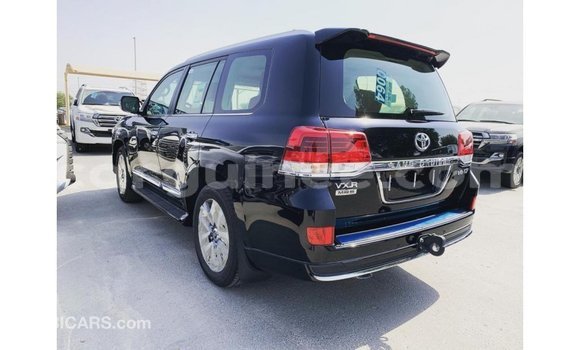 Buy Import Toyota Land Cruiser Black Car in Import - Dubai in Conakry Buy Import Toyota Land Cruiser Black Car in Import - Dubai in Conakry