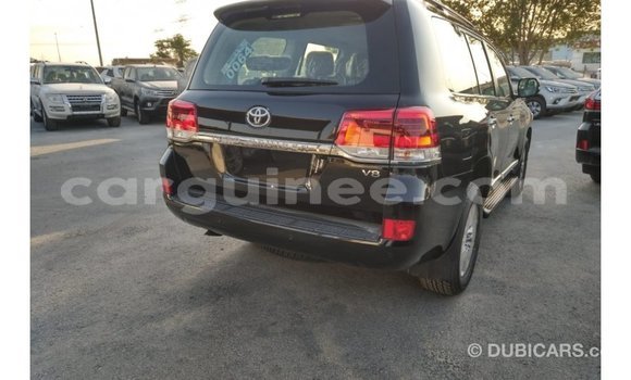 Acheter Import Voiture Toyota Land Cruiser Noir à Import - Dubai, Conakry Acheter Import Voiture Toyota Land Cruiser Noir à Import - Dubai, Conakry