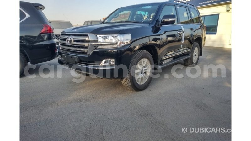 Big with watermark toyota land cruiser conakry import dubai 3954