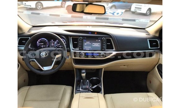 Acheter Import Voiture Toyota Highlander Autre à Import - Dubai, Conakry Acheter Import Voiture Toyota Highlander Autre à Import - Dubai, Conakry