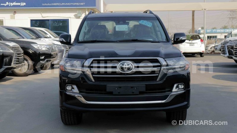 Big with watermark toyota land cruiser conakry import dubai 3967