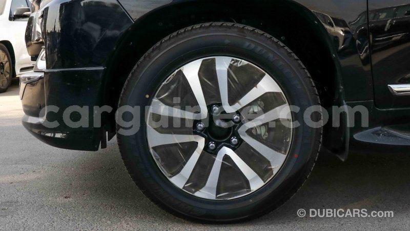 Big with watermark toyota land cruiser conakry import dubai 3967