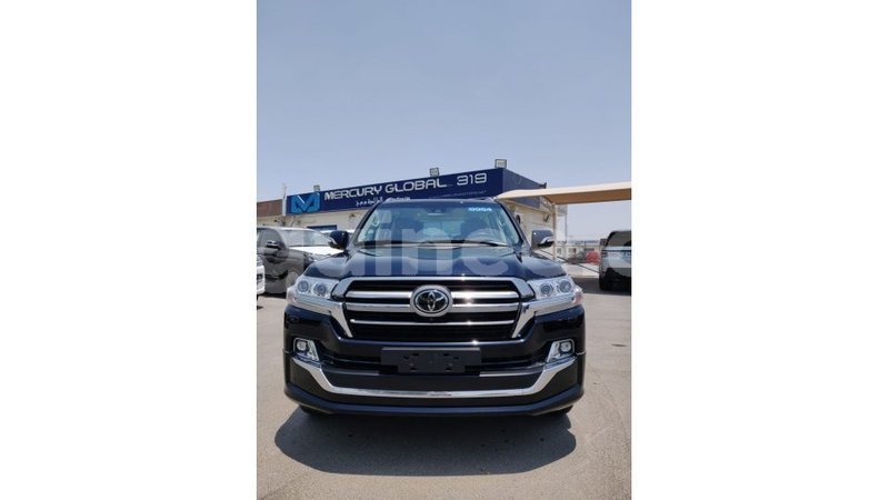 Big with watermark toyota land cruiser conakry import dubai 3973