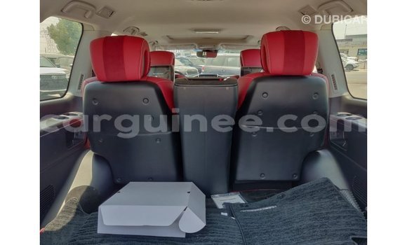 Acheter Import Voiture Toyota Land Cruiser Noir à Import - Dubai, Conakry Acheter Import Voiture Toyota Land Cruiser Noir à Import - Dubai, Conakry