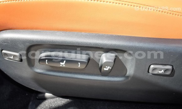 Acheter Import Voiture Lexus LX Blanc à Import - Dubai, Conakry Acheter Import Voiture Lexus LX Blanc à Import - Dubai, Conakry