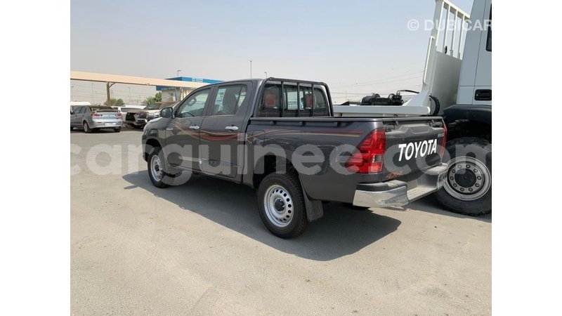 Big with watermark toyota hilux conakry import dubai 3979