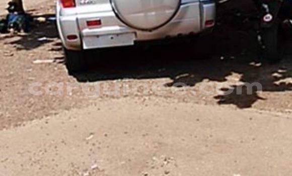 Acheter Occasion Voiture Toyota RAV4 Gris à Kaloum au Conakry Acheter Occasion Voiture Toyota RAV4 Gris à Kaloum au Conakry