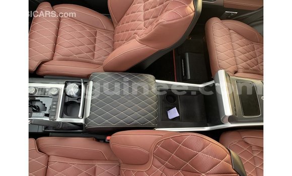 Buy Import Toyota Land Cruiser Black Car in Import - Dubai in Conakry Buy Import Toyota Land Cruiser Black Car in Import - Dubai in Conakry