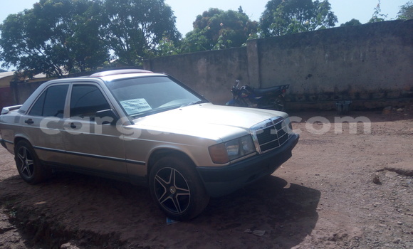 Acheter Occasion Voiture Mercedes‒Benz 190 Marron à Mamou au Mamou Acheter Occasion Voiture Mercedes‒Benz 190 Marron à Mamou au Mamou