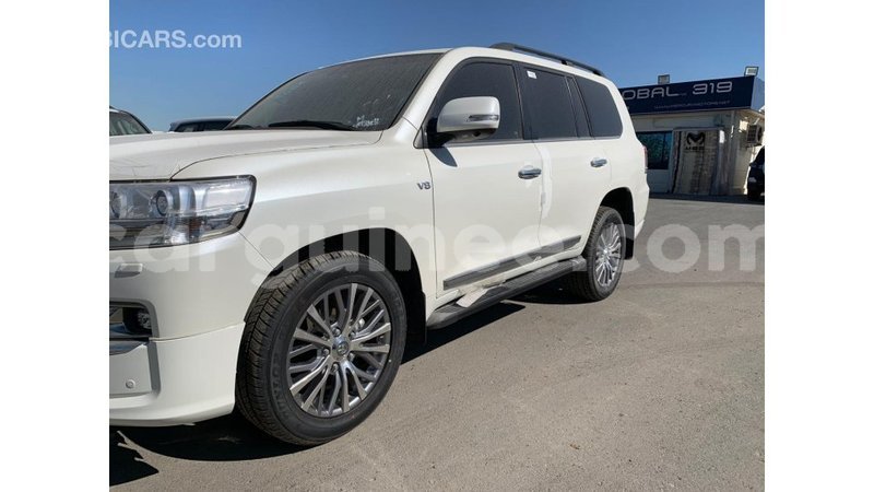 Big with watermark toyota land cruiser conakry import dubai 4008