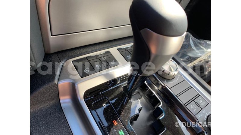 Big with watermark toyota land cruiser conakry import dubai 4009