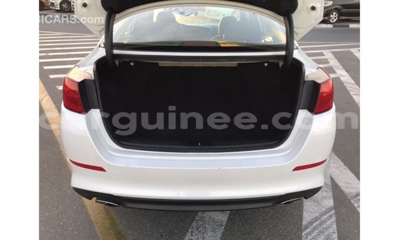 Acheter Import Voiture Kia Optima Blanc à Import - Dubai, Conakry Acheter Import Voiture Kia Optima Blanc à Import - Dubai, Conakry