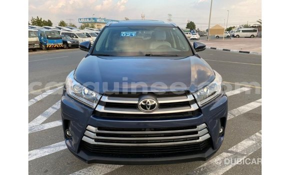 Acheter Import Voiture Toyota Highlander Bleu à Import - Dubai, Conakry Acheter Import Voiture Toyota Highlander Bleu à Import - Dubai, Conakry