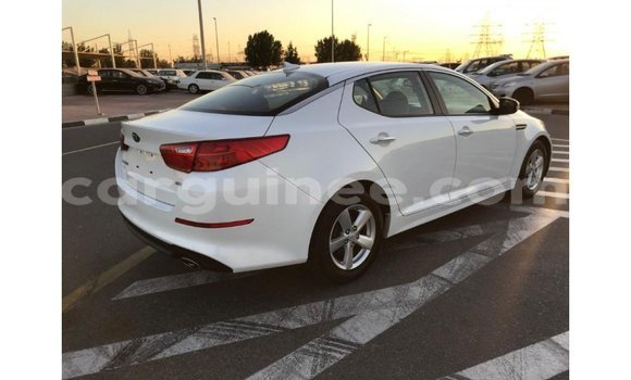 Acheter Import Voiture Kia Optima Blanc à Import - Dubai, Conakry Acheter Import Voiture Kia Optima Blanc à Import - Dubai, Conakry