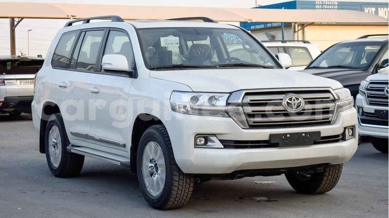 Big with watermark toyota land cruiser conakry import dubai 4035