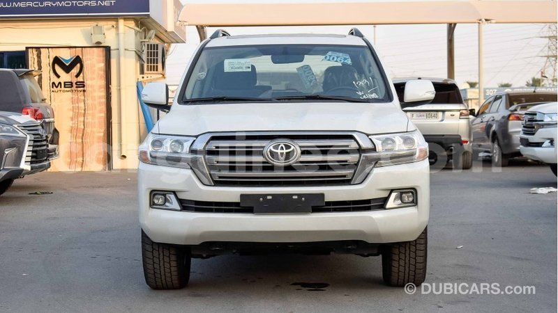 Big with watermark toyota land cruiser conakry import dubai 4035