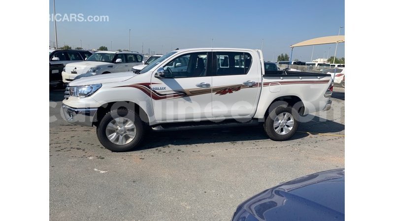 Big with watermark toyota hilux conakry import dubai 4039