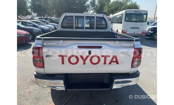 Buy Import Toyota Hilux White Car in Import - Dubai in Conakry Buy Import Toyota Hilux White Car in Import - Dubai in Conakry