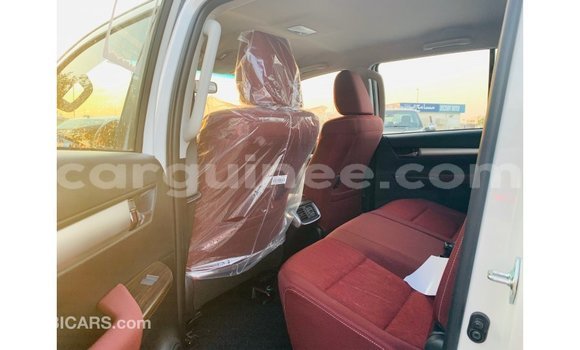 Buy Import Toyota Hilux White Car in Import - Dubai in Conakry Buy Import Toyota Hilux White Car in Import - Dubai in Conakry