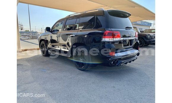 Buy Import Toyota Land Cruiser Black Car in Import - Dubai in Conakry Buy Import Toyota Land Cruiser Black Car in Import - Dubai in Conakry