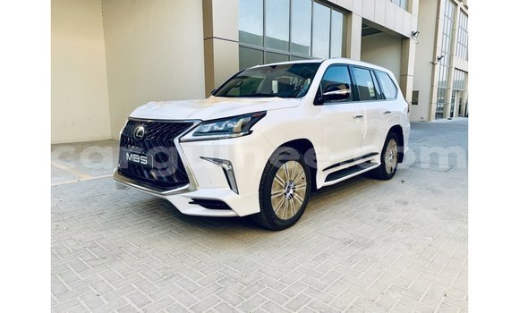 Buy Import Lexus LX White Car in Import - Dubai in Conakry Buy Import Lexus LX White Car in Import - Dubai in Conakry