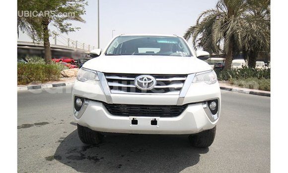 Buy Import Toyota Fortuner White Car in Import - Dubai in Conakry Buy Import Toyota Fortuner White Car in Import - Dubai in Conakry